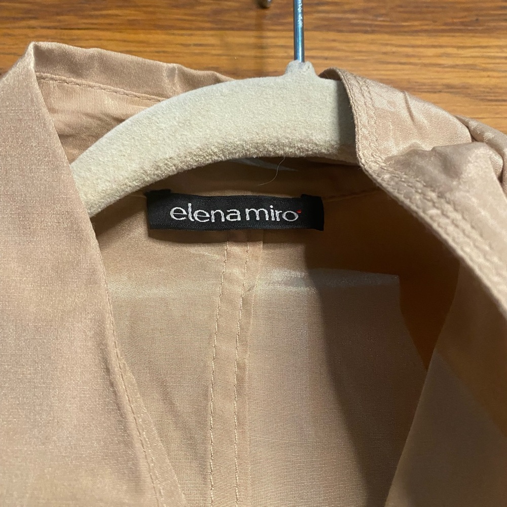 Elena Mirò Beige Metallic Button-Down Blouse – Size 46 (USA 10) - Picture 5 of 9